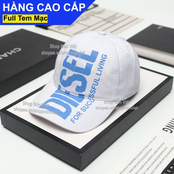 Mũ Lưỡi Trai Nón Kết In DIESEL Màu Xanh Lớn Dọc Vải Kaki Cotton Màu Trắng Form Đứng Thời Trang Cao Cấp Vừa Mọi Đầu