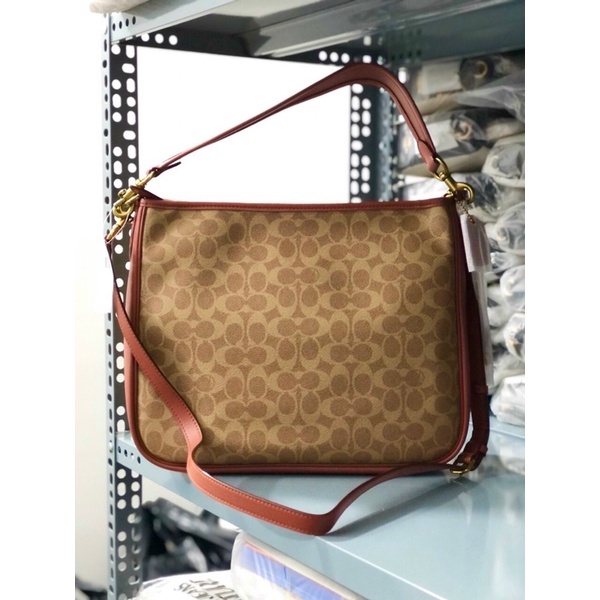 TÚI XÁCH COACH CARY SHOULDER BAG IN SIGNATURE CANVAS