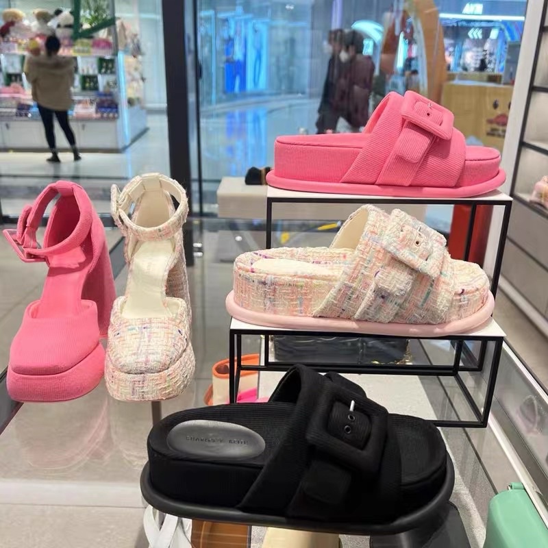 Dép hiệu . hàng siêu cấp . fullbox