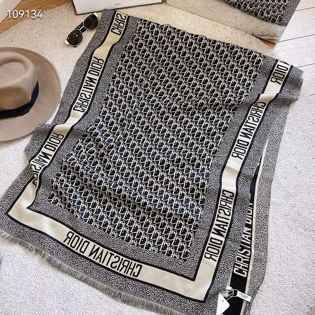 Khăn choàng Dạ Vuông Di-Or Cao Cấp 140x140. hình ảnh chụp thật