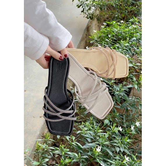 Dép đính đá bảng 4 quai