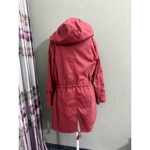 Áo khoác parka màu đỏ