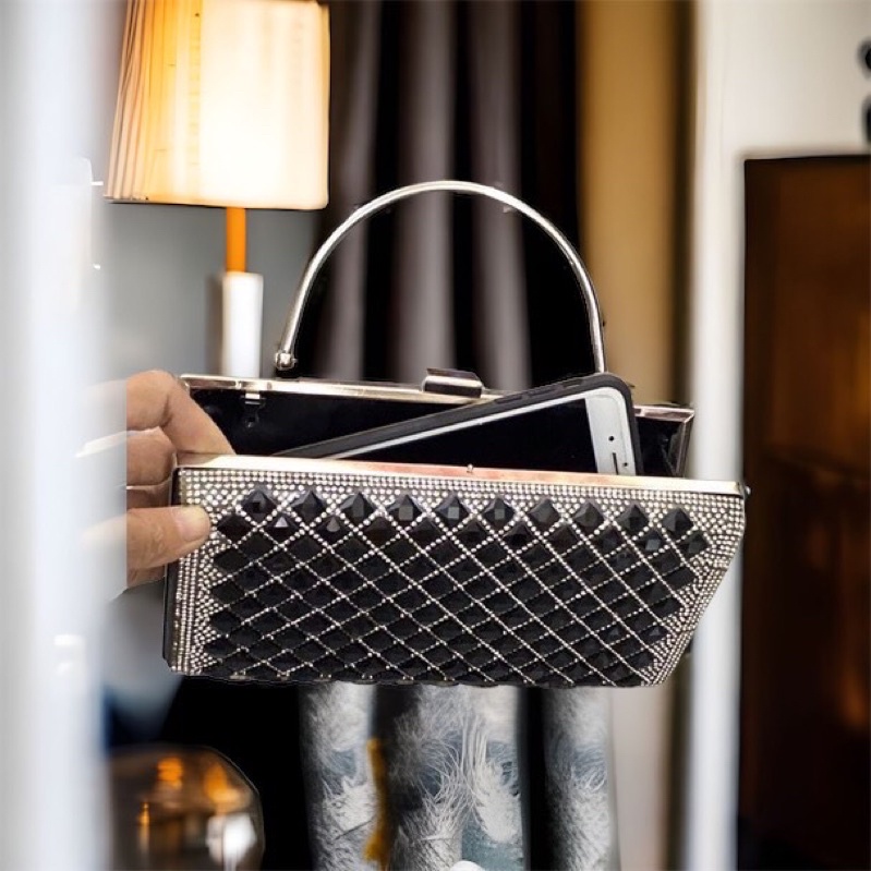 Bóp Đầm Cầm Tay Có Quai Đeo Vai Kết Hạt Thủ Công