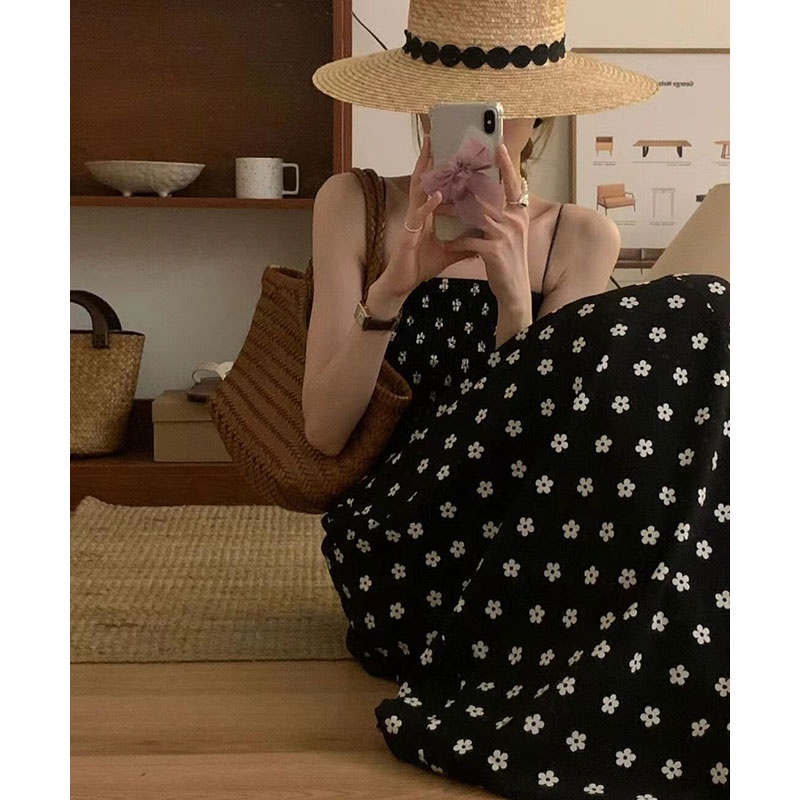 Váy hoa hai dây màu đen trắng thun ngực bo eo xòe dài điệu đà gợi cảm style Chic Hàn Quốc