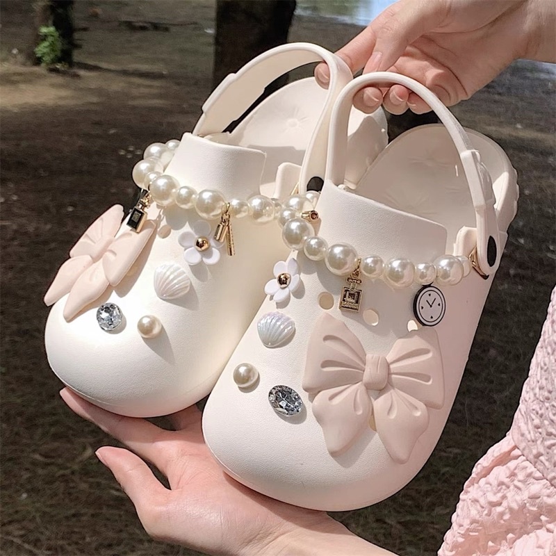 Dép crocs đính đá Ngọc