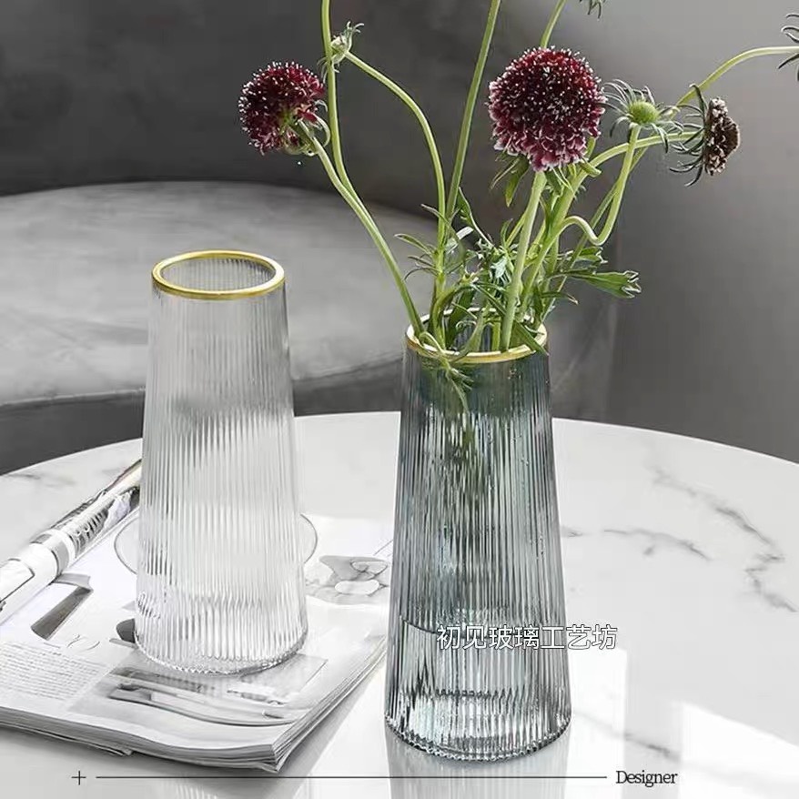 Lọ hoa thủy tinh dáng trụ vát cao viền vàng cao cấp 22cm cắm hoa, trang trí nhà cửa, bày tiệc cưới
