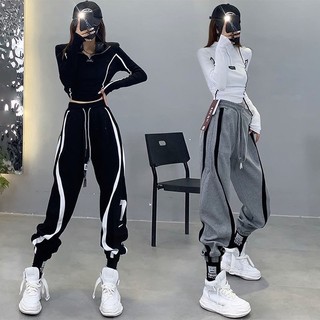 Set bộ thể thao nữ phong cách