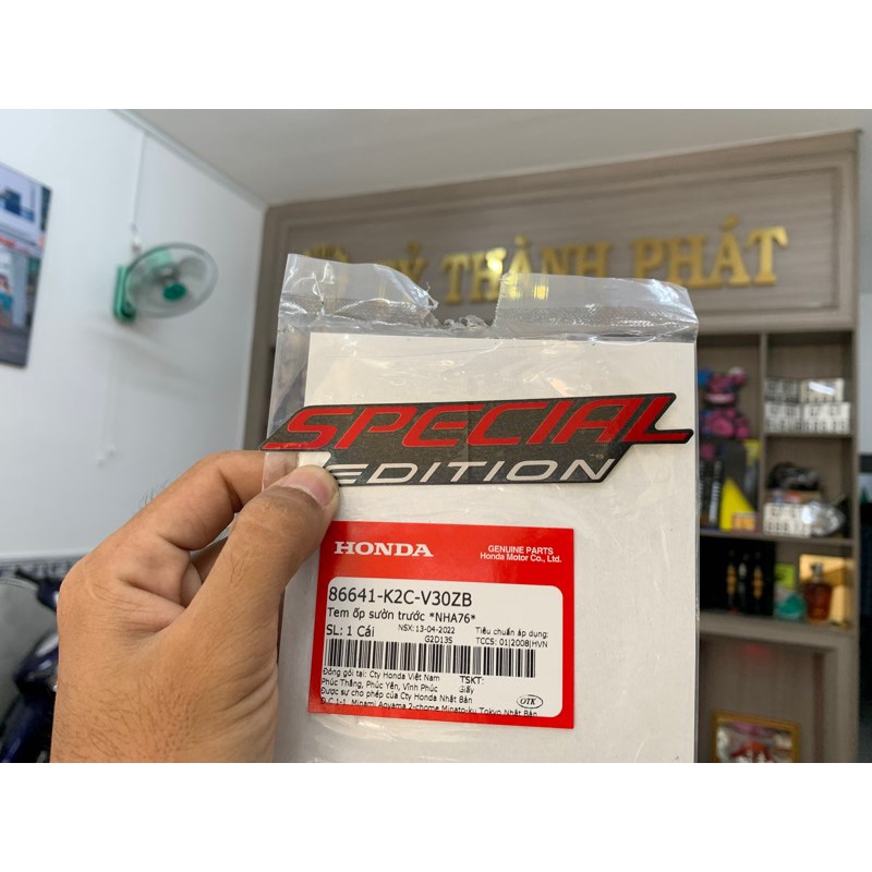 Tem cánh bửng Vision 21 Đen Nhám