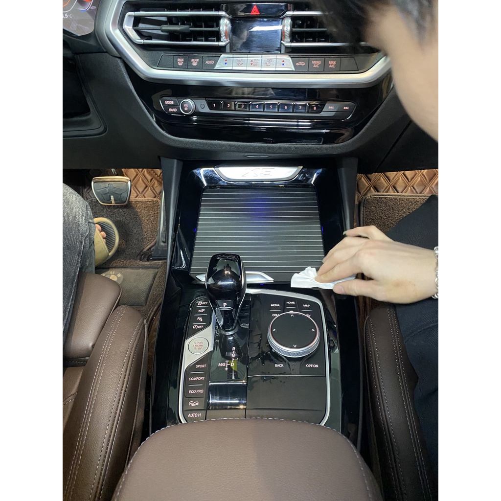 BMW 5 SERIES: Phim PPF dán bảo vệ nội thất ô tô - AUTO6 &lt;Made in Việt Nam&gt; chống xước, che phủ các vết xước cũ.