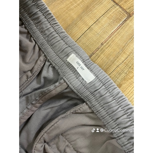 Quần jocger kaki xuất dư