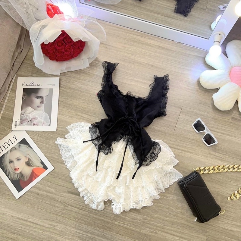 ÁO XỐP CỔ V VIỀN REN DÂY BẢN ĐAN NGỰC CÓ MÚT NGỰC DÀY DẶN