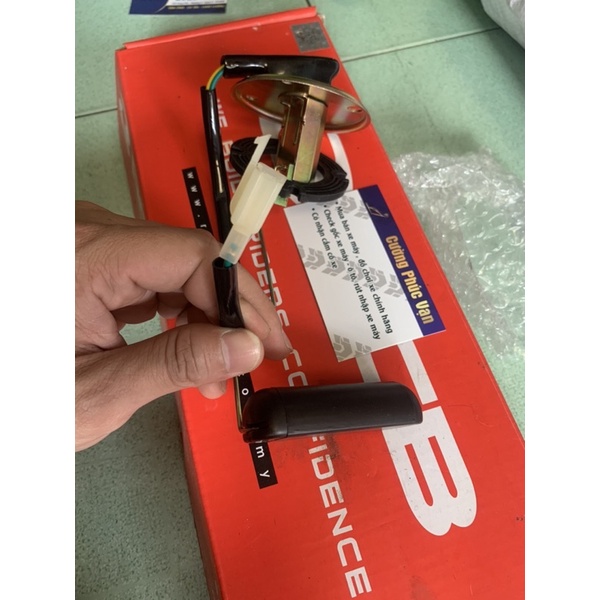 Báo xăng Sport Satria Rgv theo xe