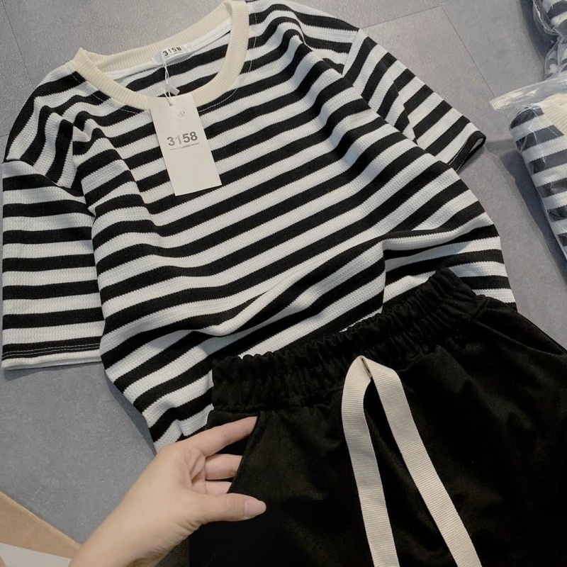 SET LEN KẺ + QUẦN GIẢ VÁY