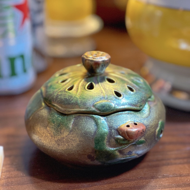 Lư hoa sen xông trầm