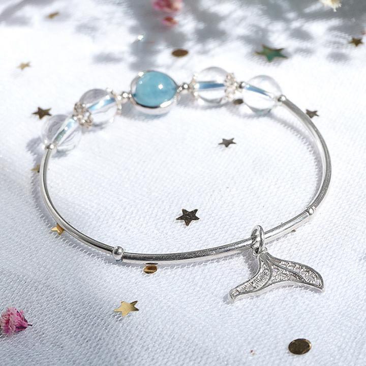 Vòng đá thạch anh trắng kết hợp đá Aquamarine mix charm bạc, hợp mệnh Kim - Thủy.