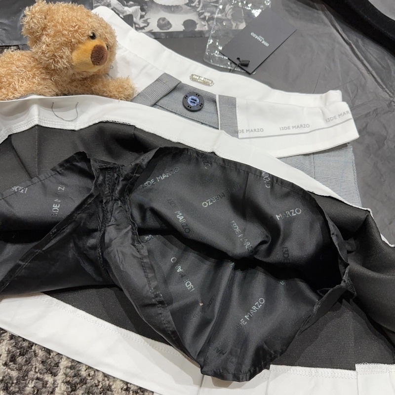 Chân váy 13de marzo kẻ ghi