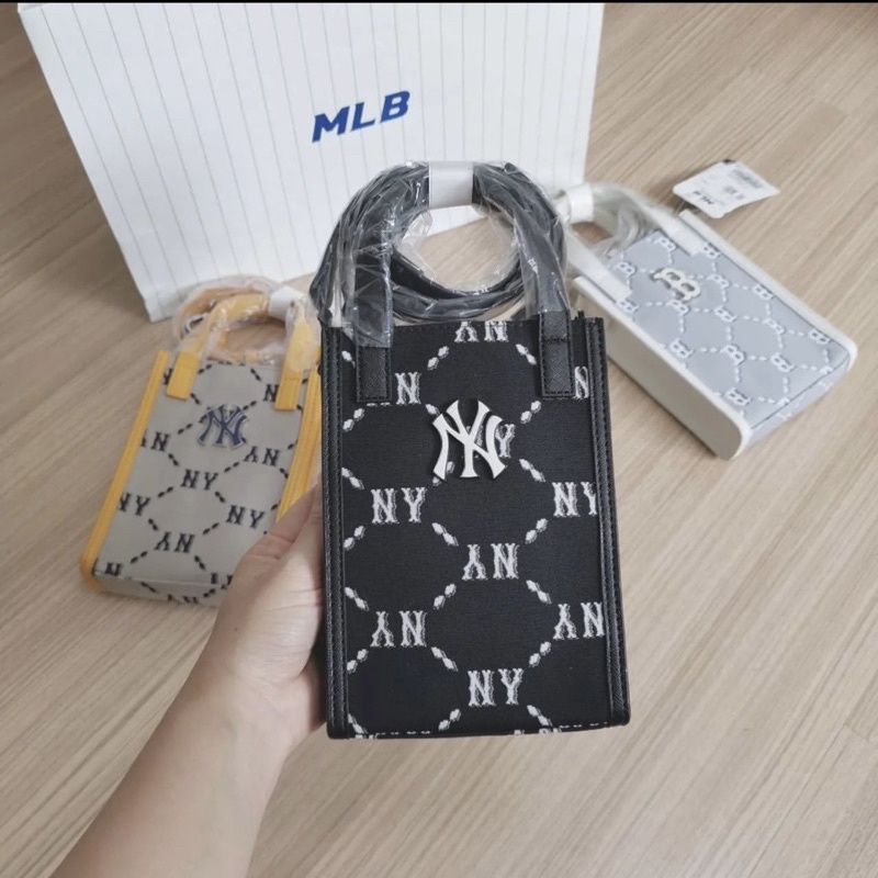 Túi MLB MONOGRAM PHONE POUCH BLACK