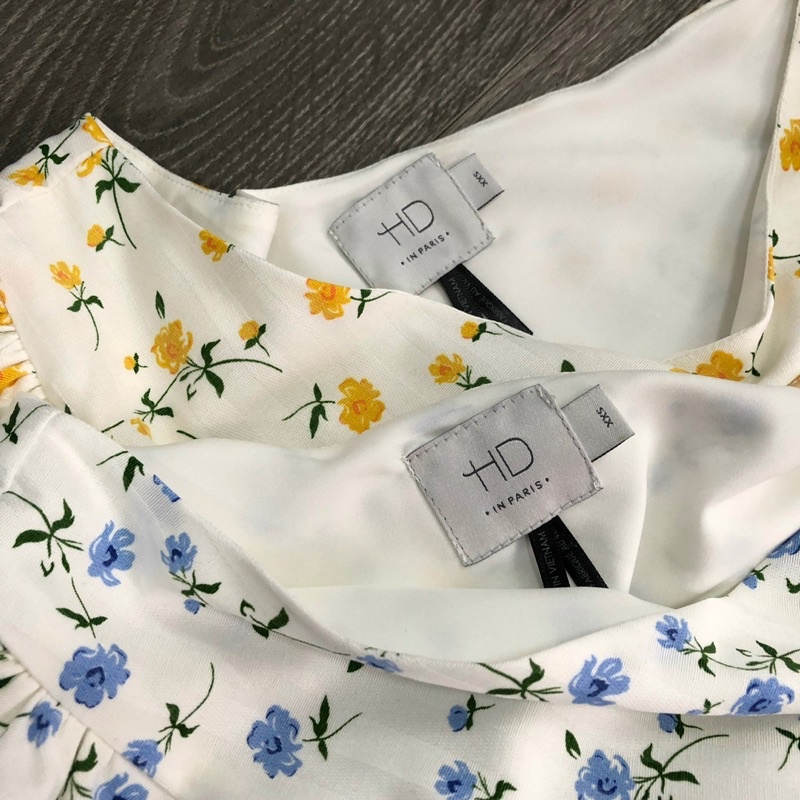 Đầm lệch vai hoa khoét eo