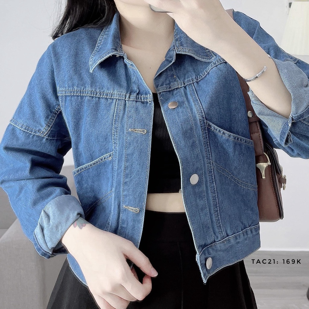 Áo khoác jean thì rộng, form lửng dễ thương