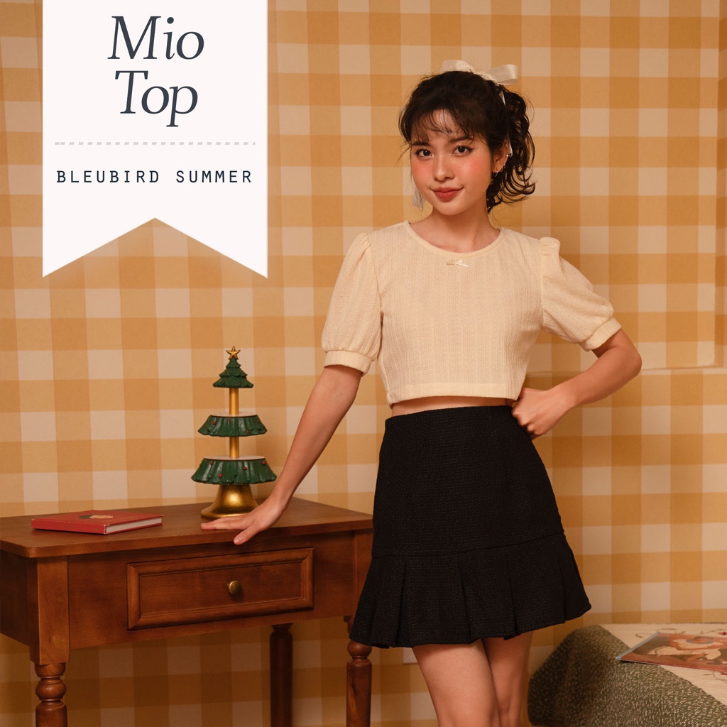 BLEUBIRD Áo croptop tay bồng dệt kim Mio Top