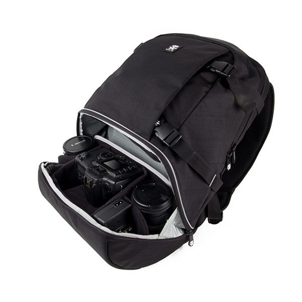 Ba lô máy ảnh crumpler roady half photo jackpack màu đen vải chống nước và chống dính bụi 1body 3lens.