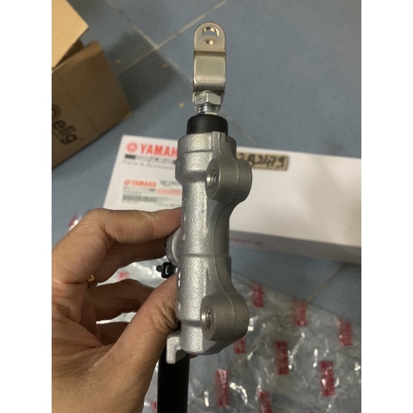 Pen đạp thắng Ex 135/ Ex 150 có bình dầu zin hãng yamaha