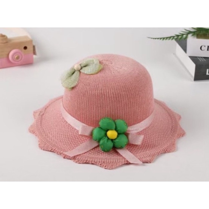 Mũ len dệt kim hình bông hoa cho bé gái