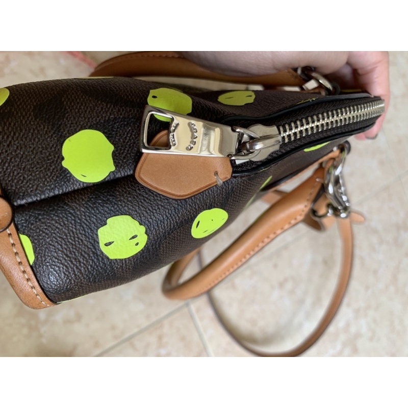 TÚI HẾN MÀU NEON SIÊU LẠ