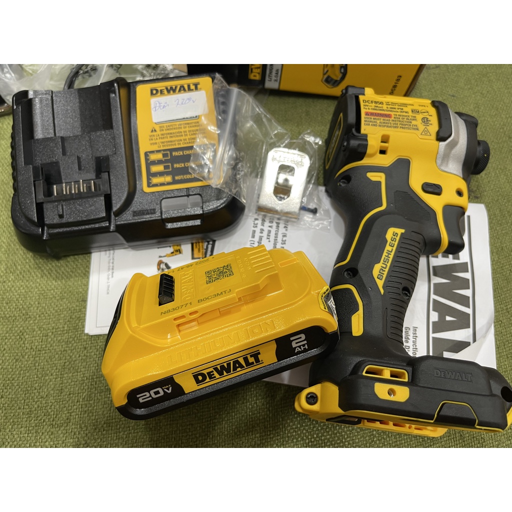 Combo Máy vặn vít Dewalt DCF850 Mexico