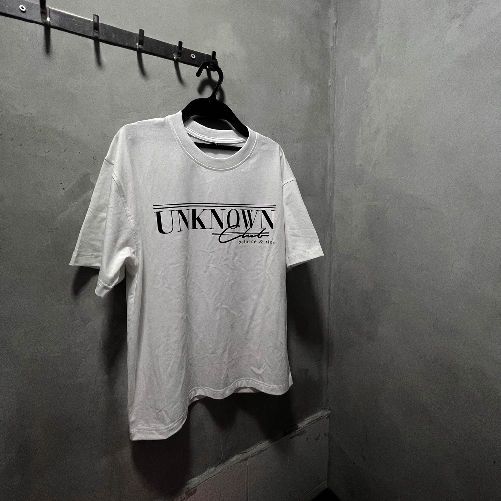 Áo thun "overlined" logo unknown áo phông tay lỡ