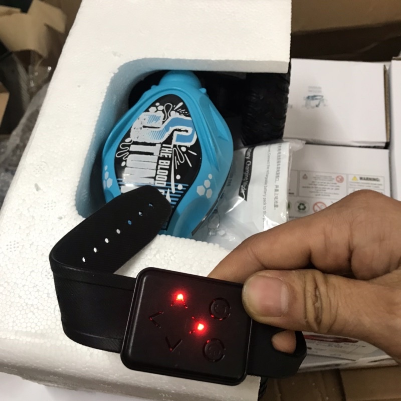 Ô tô Đồ Chơi Trẻ em, Xe Địa hình JZRC, thể thao điều khiển bằng cảm biến bằng đồng hộ Hoặc tay cầm Xoay 360 độ.