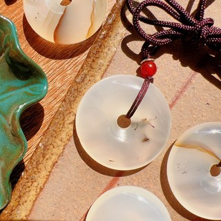 Mặt dây chuyền đồng điếu đá Agate