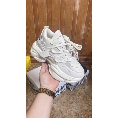 Giày thể thao nữ, giay Ullzang nâng đế Zinshoes có sẵn