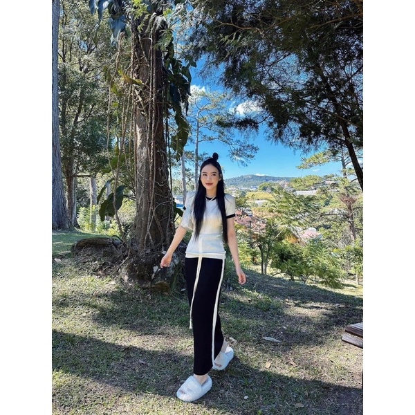 Set body áo kèm chân váy siêu hot chất tăm siêu xinh