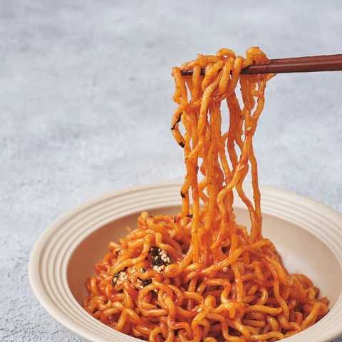 MÌ JIN TRỘN BBQ VỊ BÒ OTTOGI GÓI 75G