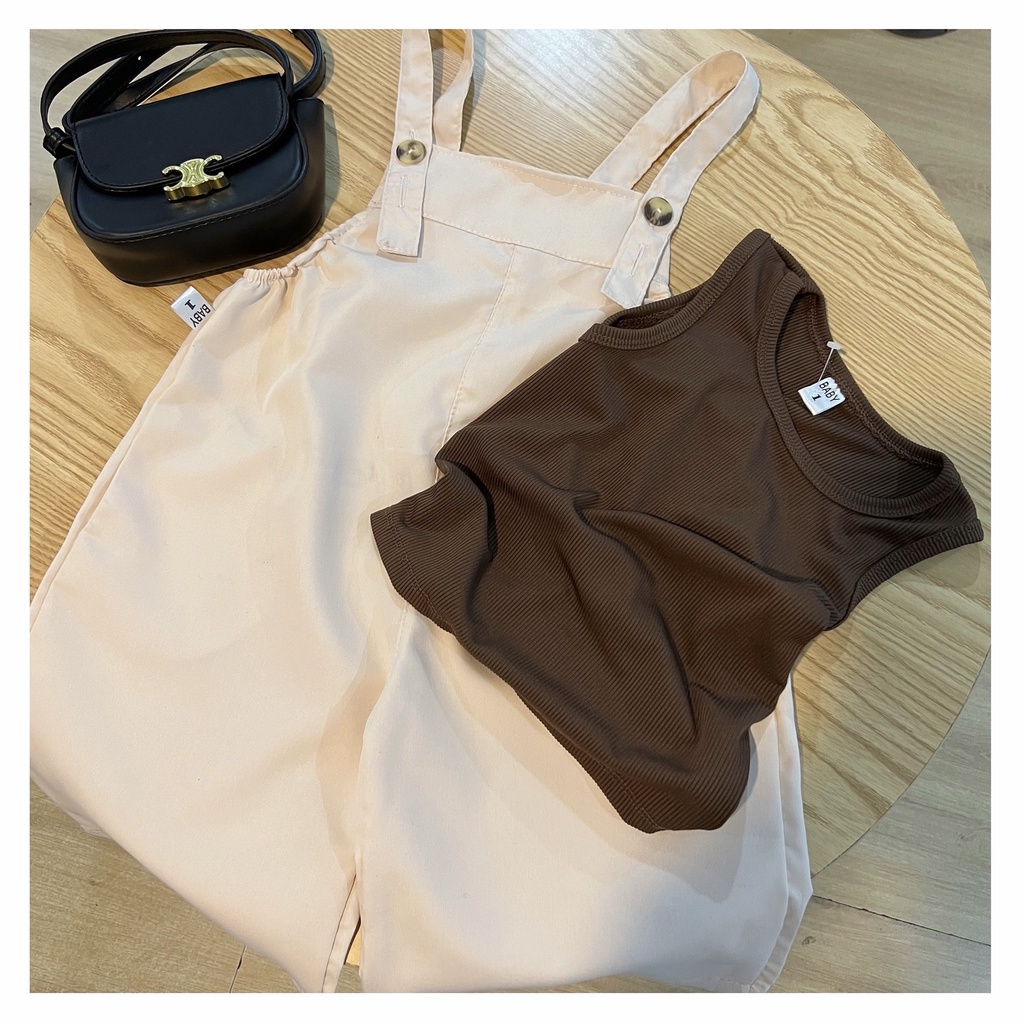 Set yếm kem áo nâu bé gái