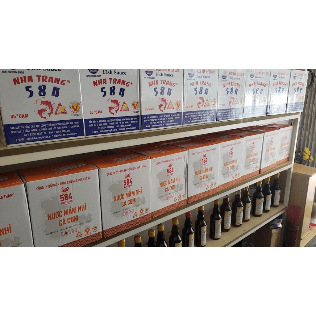 Thùng 6 chai Nước mắm 584 Nha Trang loại 30 độ đạm truyền thồng nguyên chất đậm đặc[SEAVY NHA T