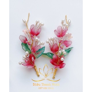 - 1 đôi hoa cài cạnh tím