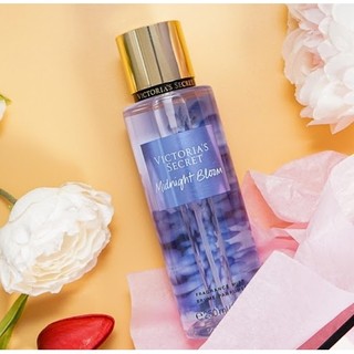 ✨ Xịt thơm Body Mist 𝐕𝐢𝐜𝐭𝐨𝐫𝐢𝐚'𝐬 𝐒𝐞𝐜𝐫𝐞𝐭 𝐌𝐢𝐝𝐧𝐢𝐠𝐡𝐭 𝐁𝐥𝐨𝐨𝐦
