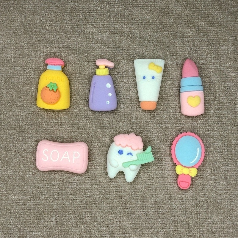 STICKER / JIBITZ / CHARM DỤNG CỤ NHÀ TẮM TRANG TRÍ DÉP SỤC, DÉP CROCS