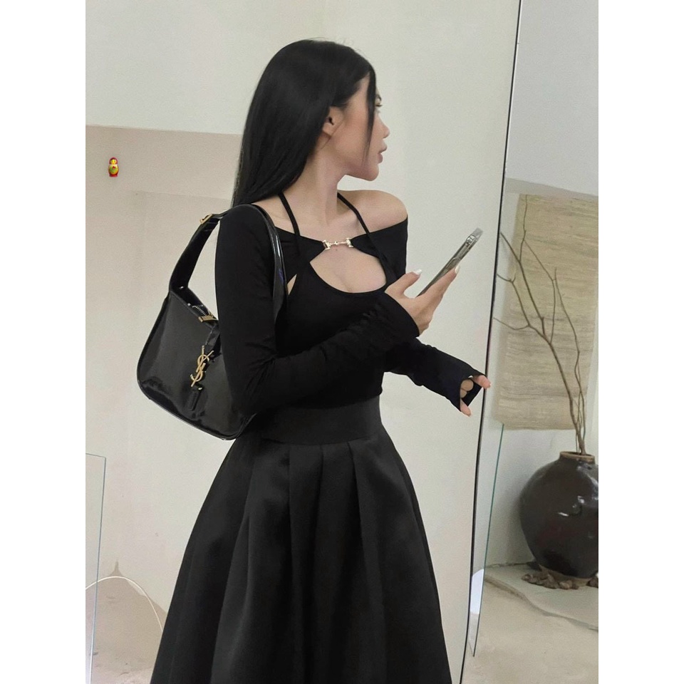Áo thun nữ tay dài kiểu dây yếm chất thun bozip dáng ngắn croptop phối dây xích ngang cổ xinh xắn