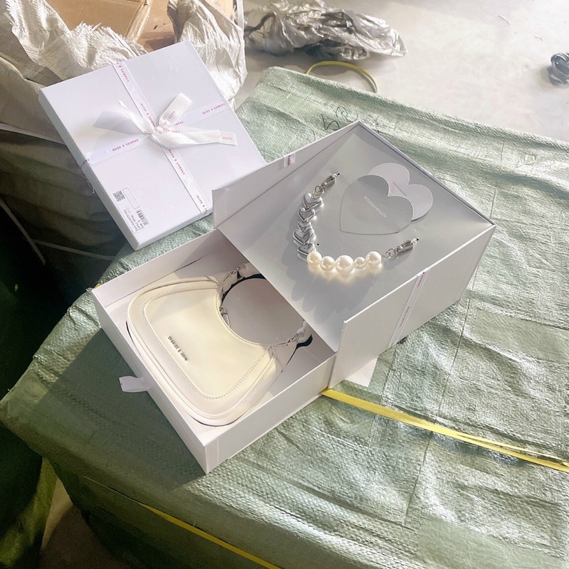Túi Hộp Tim Túi Nữ Quai Xách Màu Trắng Có Hộp Nơ Gift Set Quà Tặng 8/3