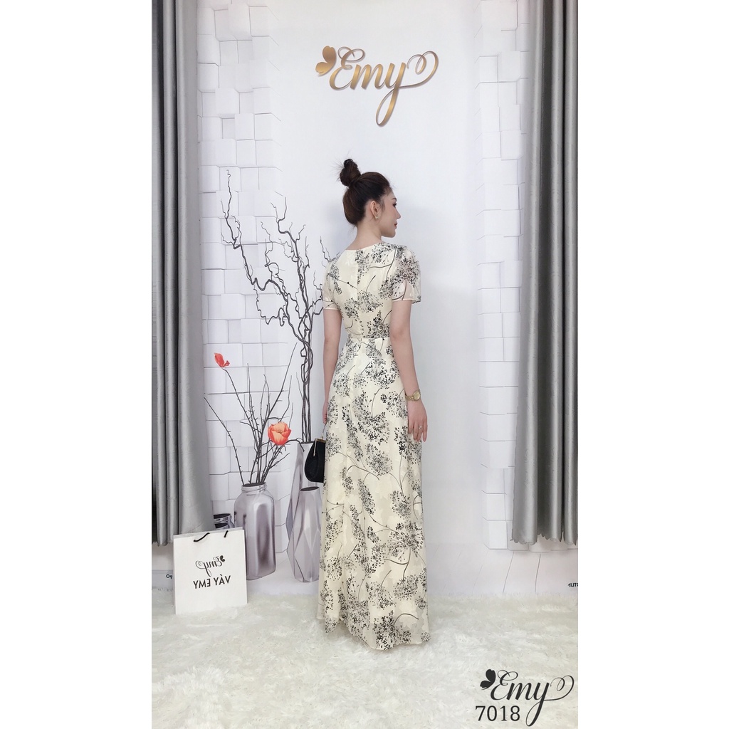 EMY EM7018 Maxi Dài Hoa Nhí Nền Trắng