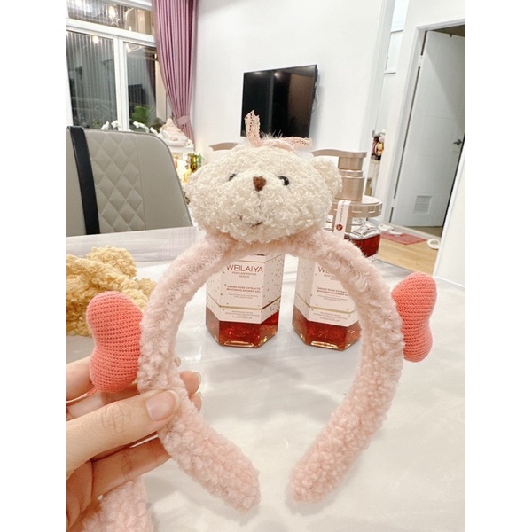 2 chai sữa tắm cánh hoa hồng ép lạnh Weilaiya tặng cài tóc cute