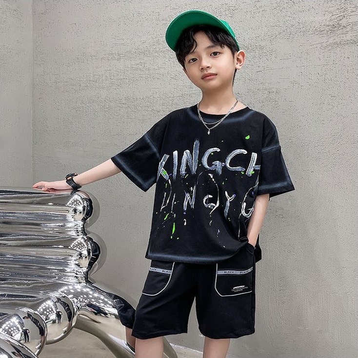 Bộ quần áo mùa hè bé trai "K.I.N.G.Q." 14-48kg (4-14 tuổi). Thiết kế năng động, thoải mái. B57