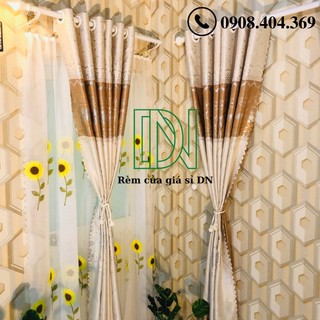 Rèm cửa sổ,cửa chính in hình kim tuyến vàng siêu đẹp,sang trọng.