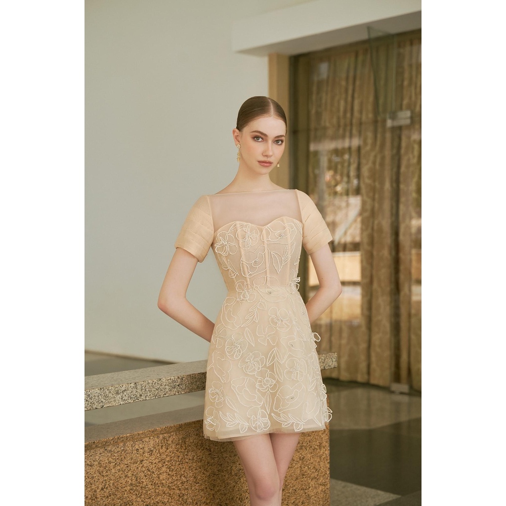 MAVEN - Váy beige dáng A phối lưới đính kết hoa Bella Dress