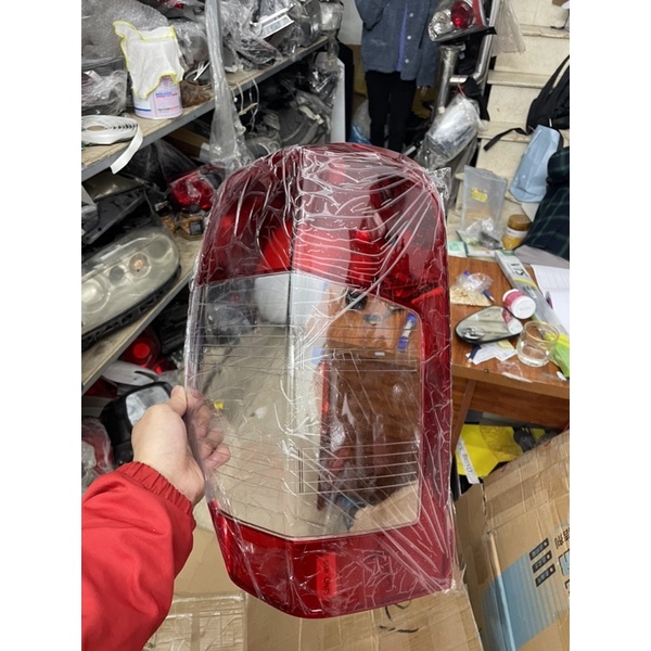 Nắp đèn hậu Mitsubishi Triton 2018-2021