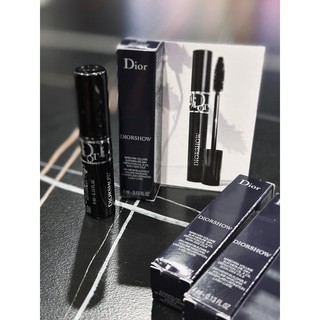Mascara Dior Iconic Overcurl 090 dài và dày mi chống vón cục