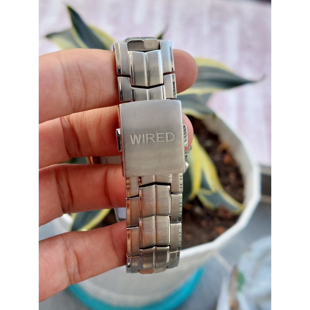 Đồng hồ nam Wired 6 kim titan mặt xanh chạy pin hàng Si
